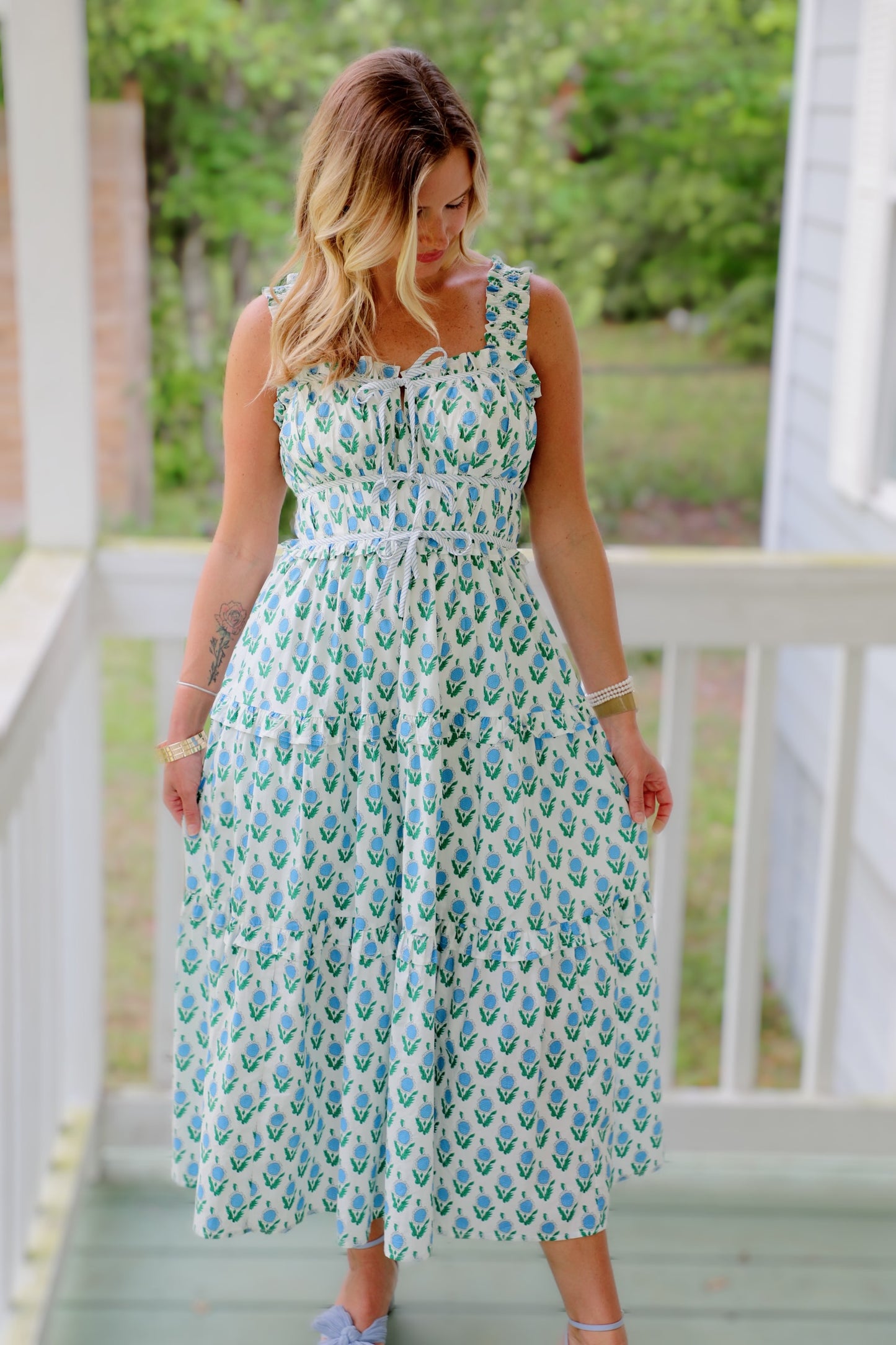 Sleeveless Smocked Floral Print Midi Dress