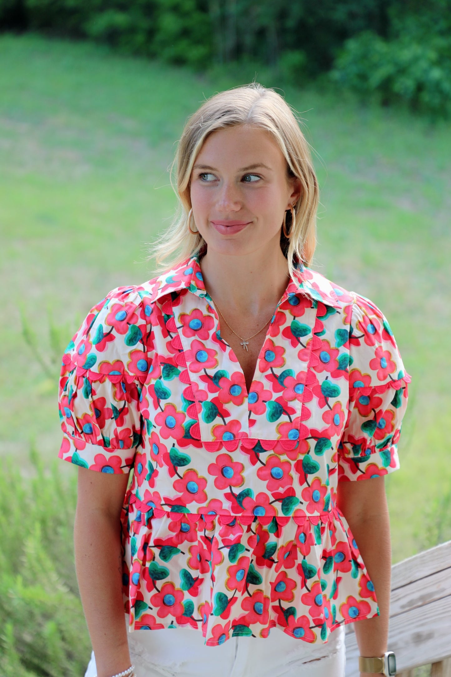 Retro Puff-Sleeve Petal Top