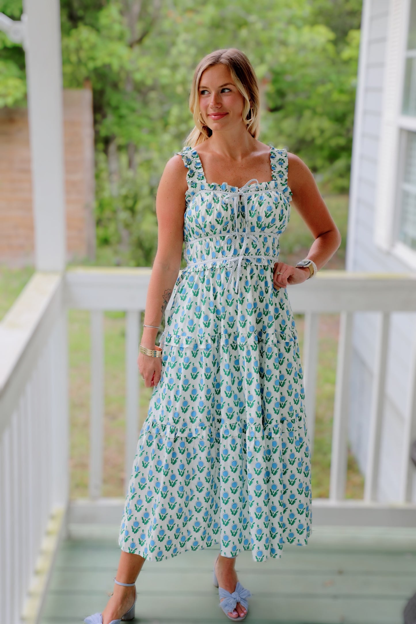 Sleeveless Smocked Floral Print Midi Dress