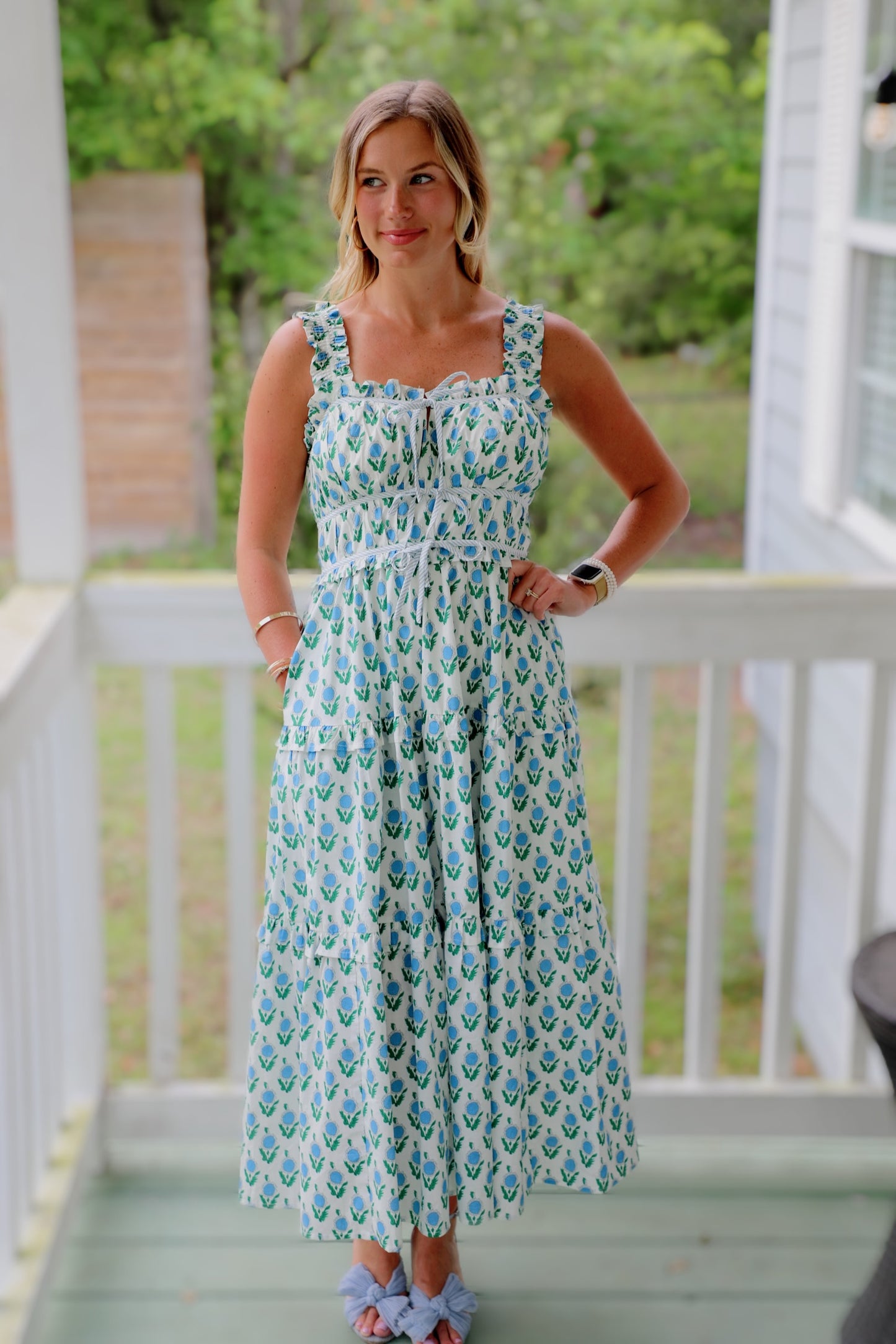 Sleeveless Smocked Floral Print Midi Dress