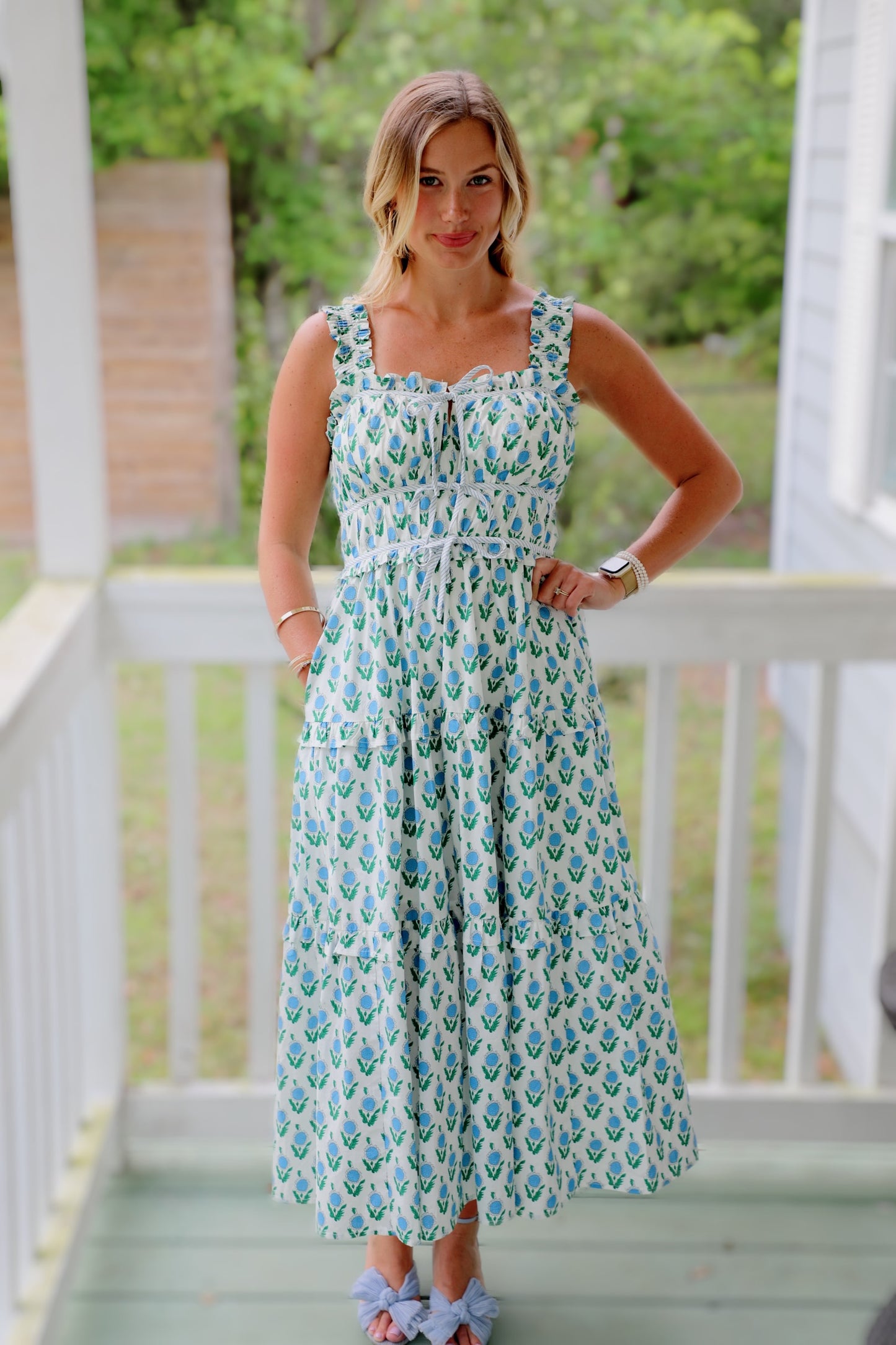 Sleeveless Smocked Floral Print Midi Dress
