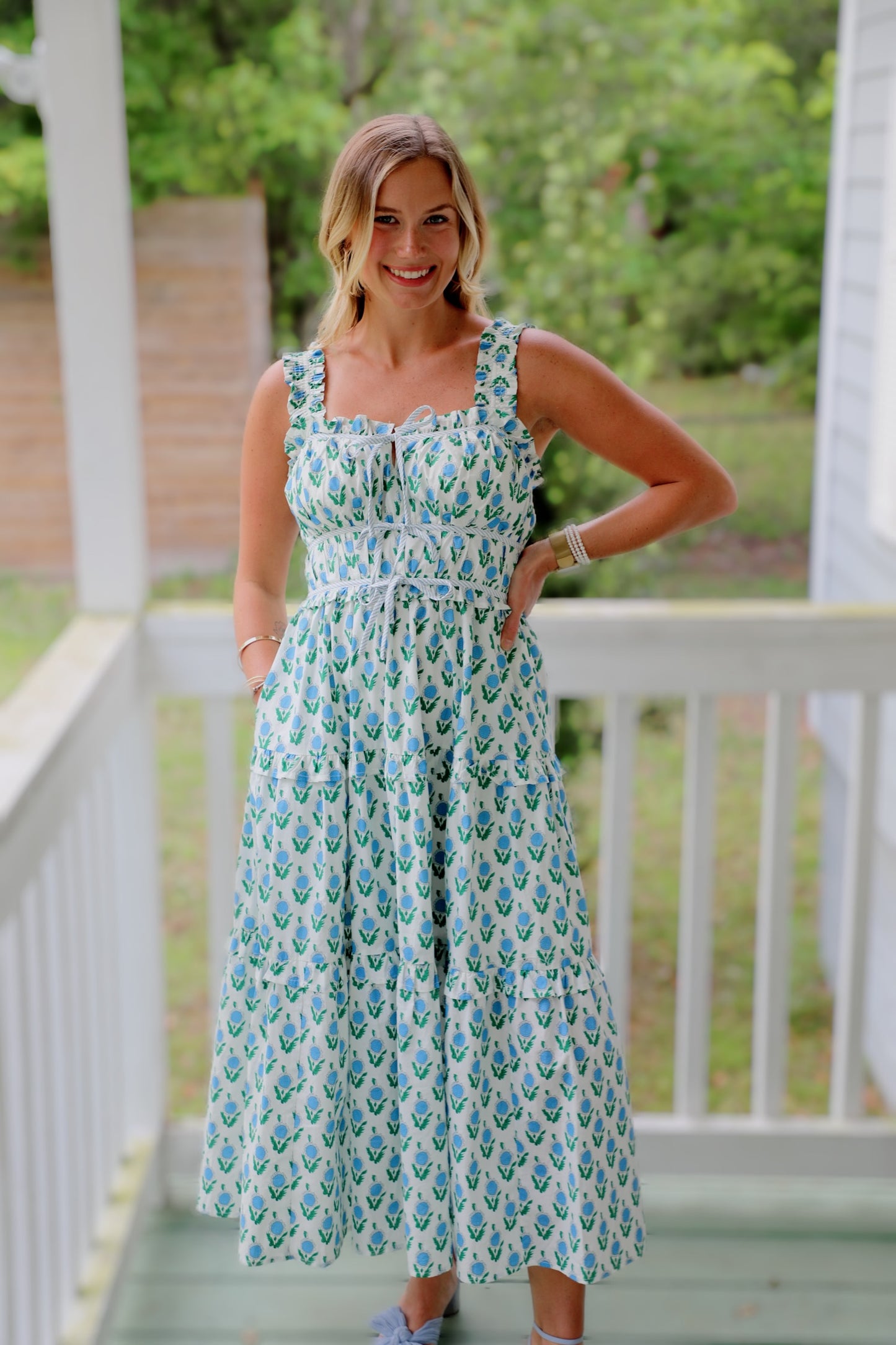 Sleeveless Smocked Floral Print Midi Dress