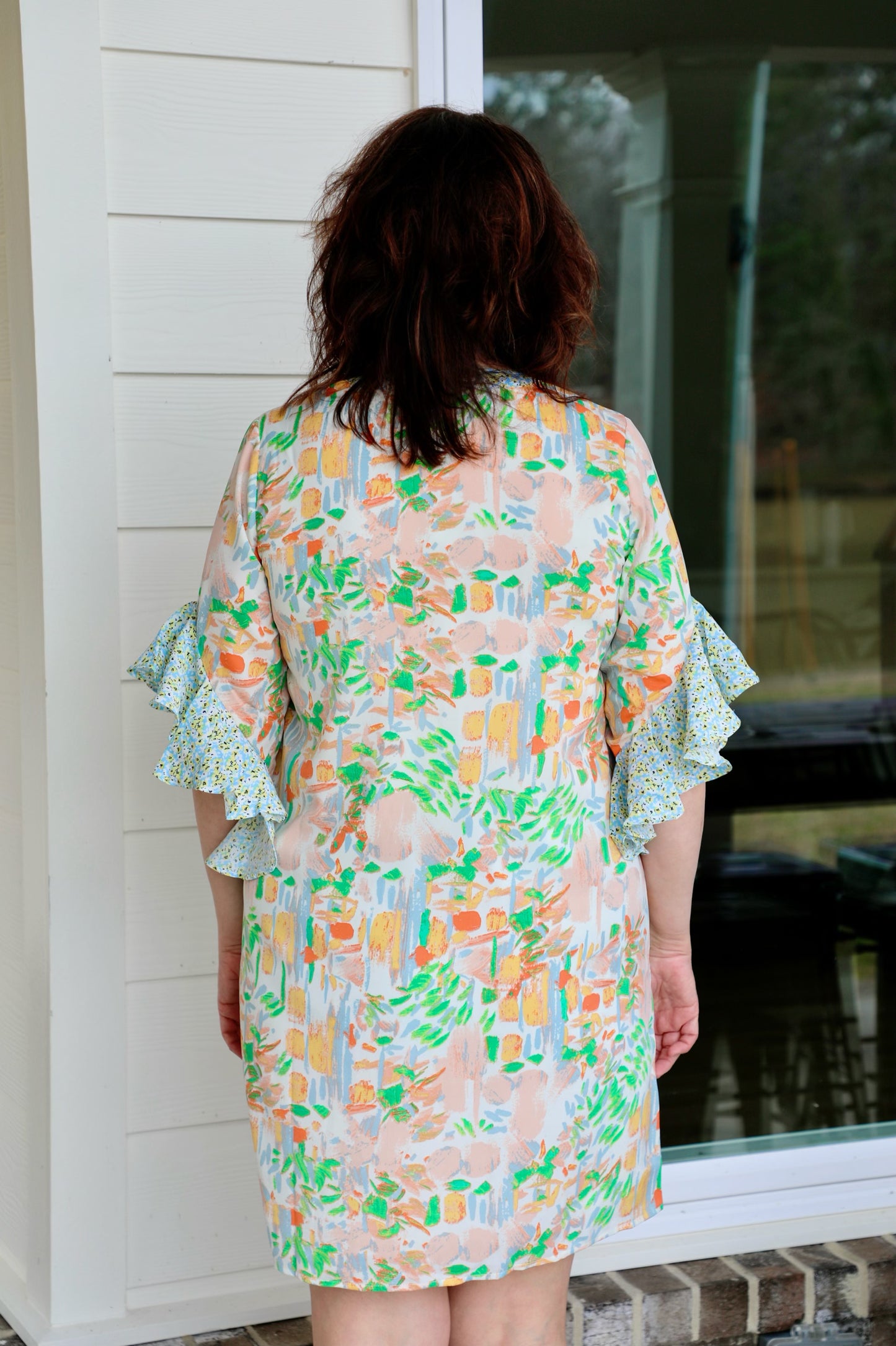 Ruffle Sleeve and Notched Neck Shift Dress