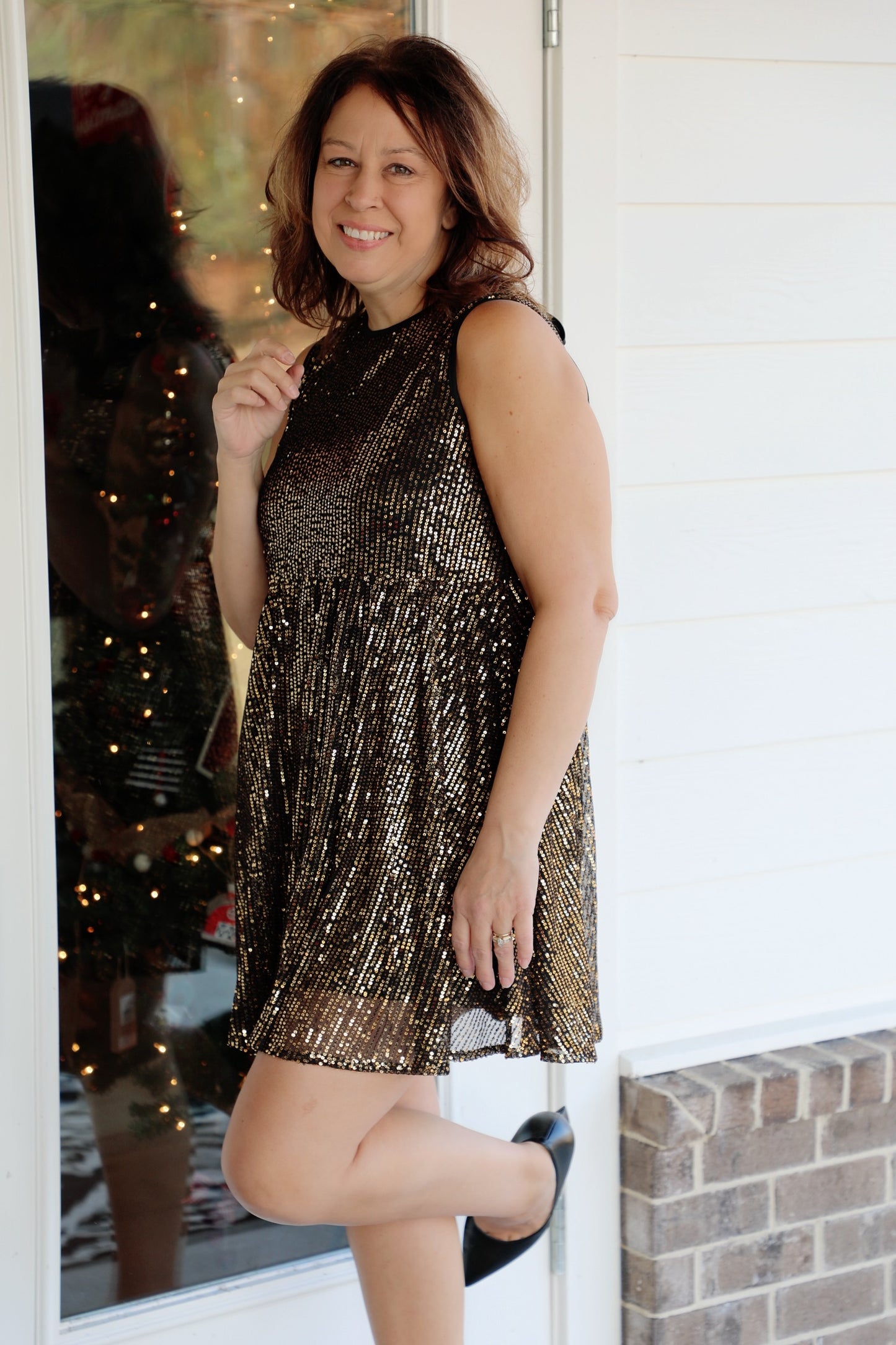 Sleeveless Sequin Flounce Dress