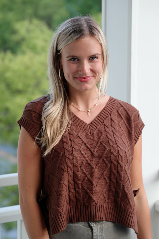 Sleeveless Cable Knit Bow Sweater